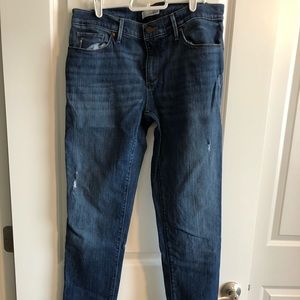 Loft relaxed skinny jeans - size 6 / 28